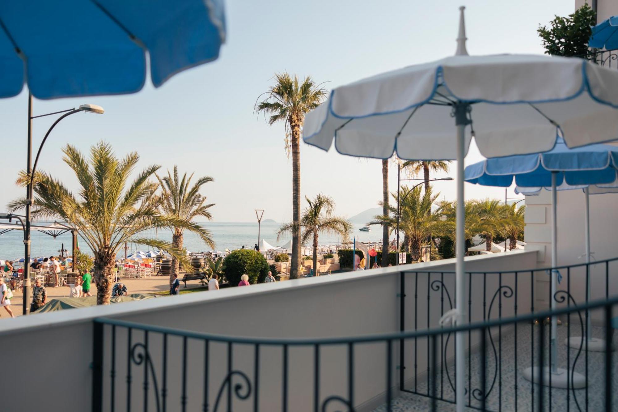 A'Mare Boutique Hotel & Spa Pietra Ligure Exterior foto